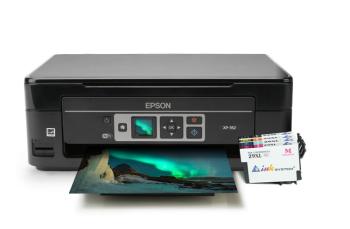 МФУ Epson Expression Home XP-352 с картриджами INKSYSTEM