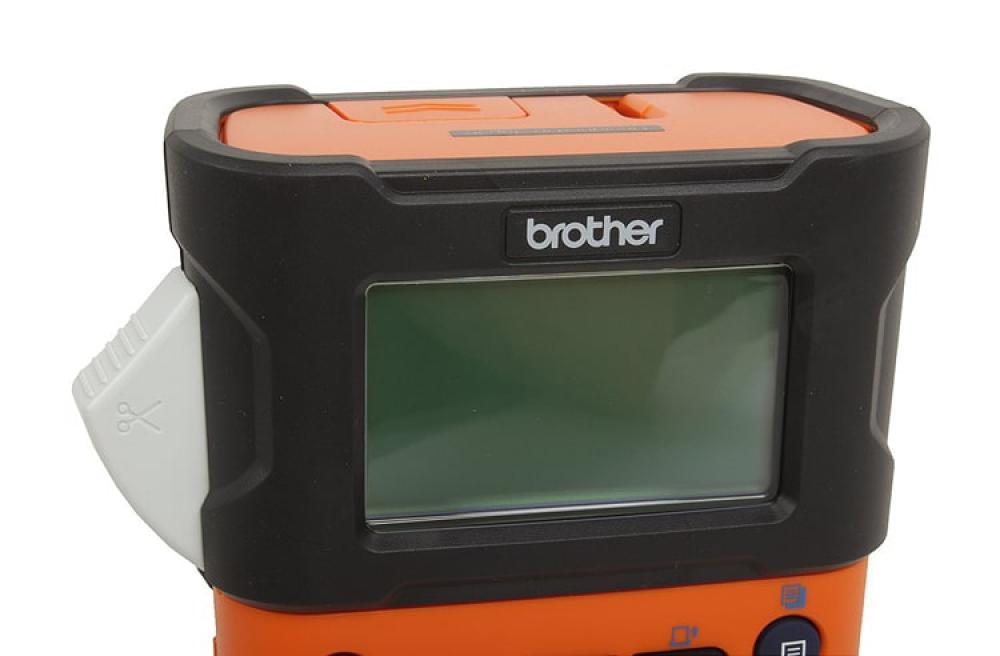 изображение Принтер для печати этикеток Brother PT-E300VP - изображение 7