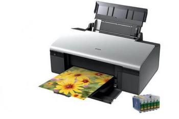 Цветной принтер Epson Stylus Photo R290 с ПЗК и чернилами